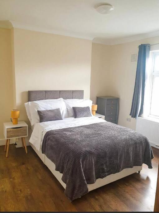 Evo C-Gravesend 1 Bedroom Flat 2 Min Walk To Station & Town Centre Exterior foto